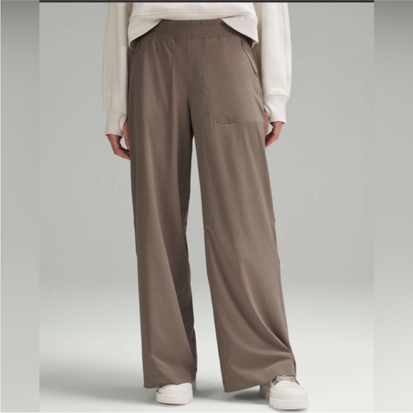 Lululemon Swift Wide-Leg Mid-Rise Pant *Full Length in Nomad Size 4 - Picture 1 of 10